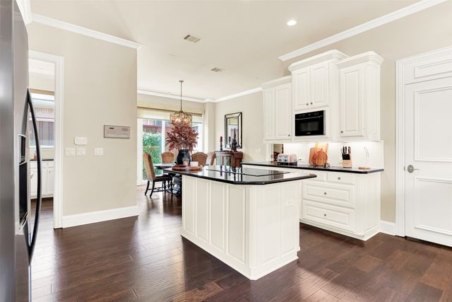 5972 GLENDOWER Lane, Plano, TX 75093