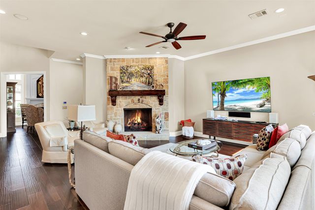 5972 GLENDOWER Lane, Plano, TX 75093