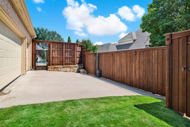 5972 GLENDOWER Lane, Plano, TX 75093