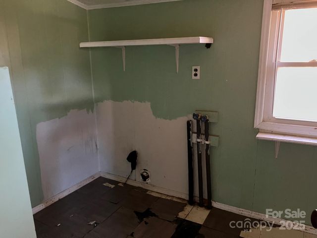 1668 Oakland Road, Forest City, NC 28043