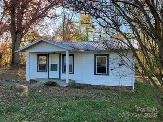 1668 Oakland Road, Forest City, NC 28043