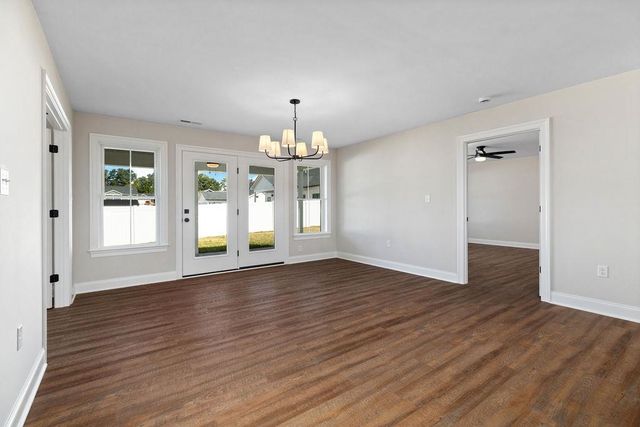 155 LANGLEY DR, Waynesboro, VA 22980