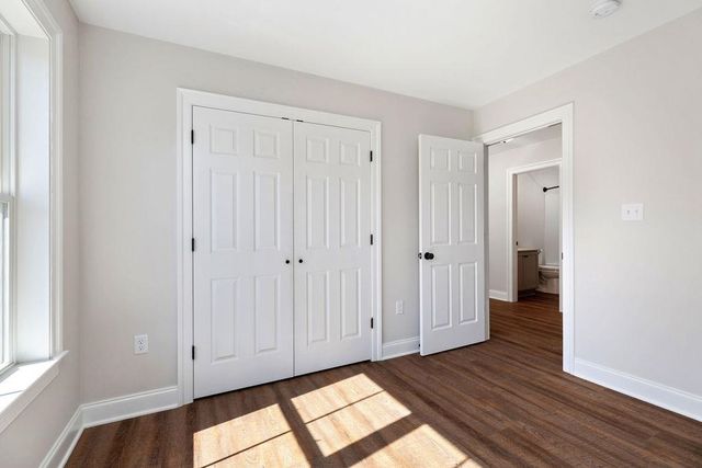 155 LANGLEY DR, Waynesboro, VA 22980