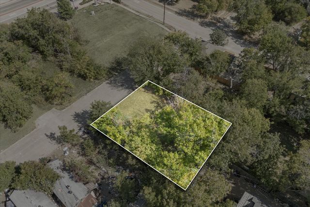962 E Oleander Street, Fort Worth, TX 76104