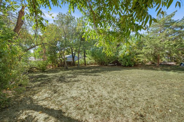 962 E Oleander Street, Fort Worth, TX 76104