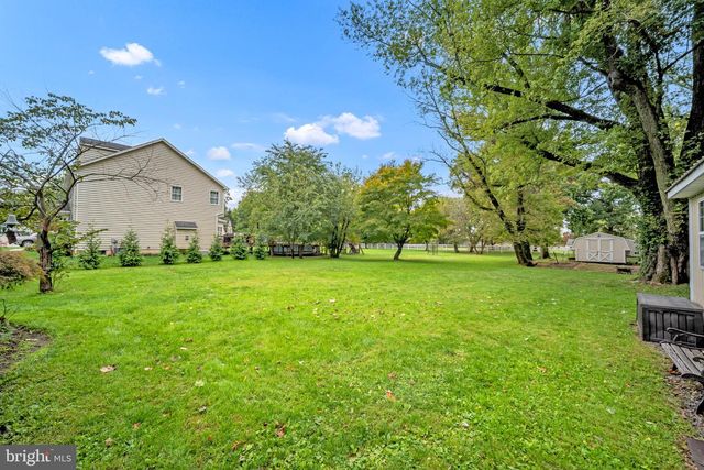 2268 BRISTOL RD, Warrington, PA 18976