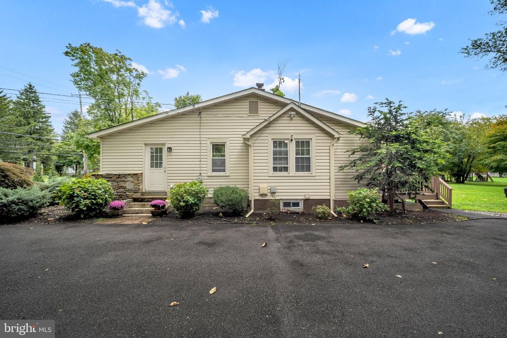 2268 BRISTOL RD, WARRINGTON, PA 18976 — photo 4