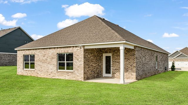 101 Creekridge Street, Headland, AL 36345