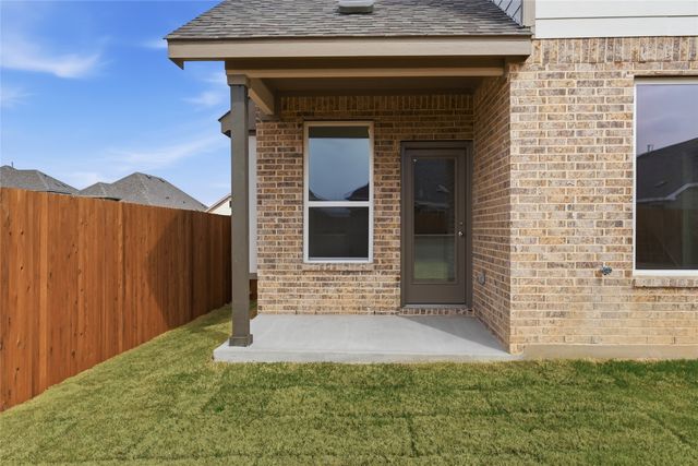 4925 Hitching Post Drive, Fort Worth, TX 76036