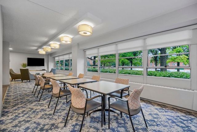 333 W Meyer Boulevard 615, Kansas City, MO 64113