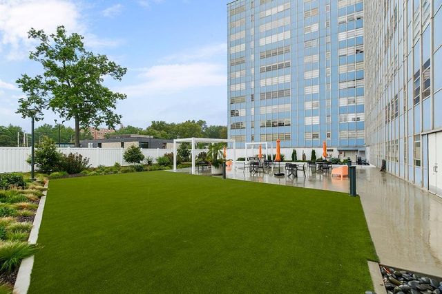 333 W Meyer Boulevard 615, Kansas City, MO 64113