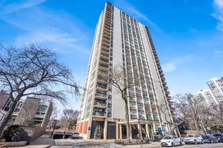 1355 N Sandburg Terrace 2306D, Chicago, IL 60610