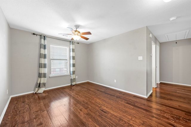 1516 Sequoia Grove Lane, Lewisville, TX 75067