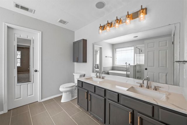 1516 Sequoia Grove Lane, Lewisville, TX 75067