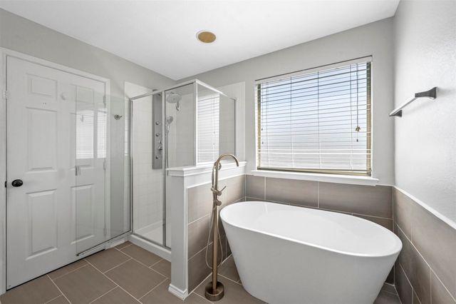 1516 Sequoia Grove Lane, Lewisville, TX 75067