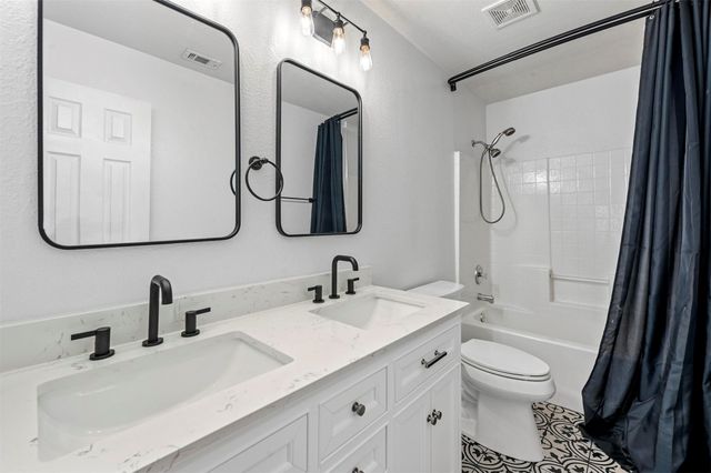1516 Sequoia Grove Lane, Lewisville, TX 75067