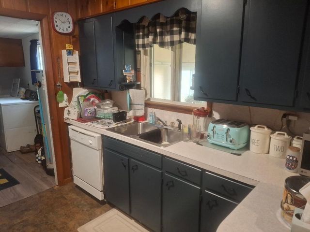 121 Haddix Boulevard, Barryton, MI 49305