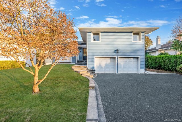 64 Hedgerow Lane, Jericho, NY 11753