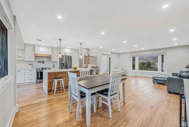 64 Hedgerow Lane, Jericho, NY 11753