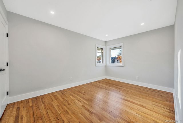 64 Hedgerow Lane, Jericho, NY 11753