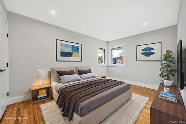 64 Hedgerow Lane, Jericho, NY 11753