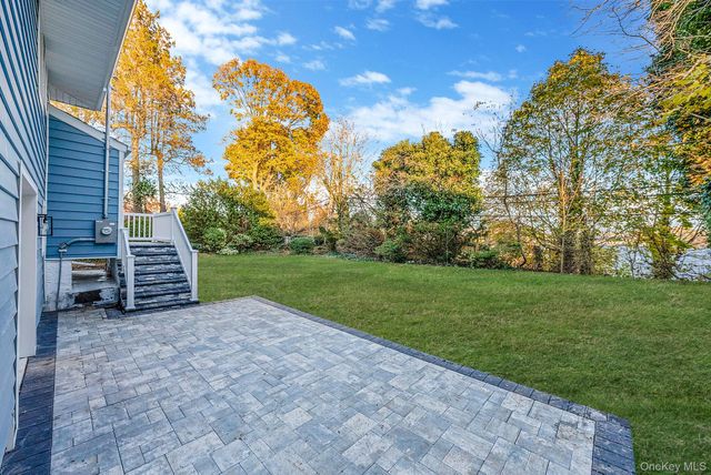 64 Hedgerow Lane, Jericho, NY 11753