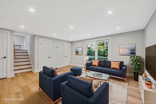 64 Hedgerow Lane, Jericho, NY 11753