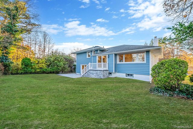 64 Hedgerow Lane, Jericho, NY 11753