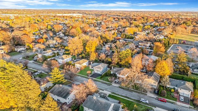 64 Hedgerow Lane, Jericho, NY 11753