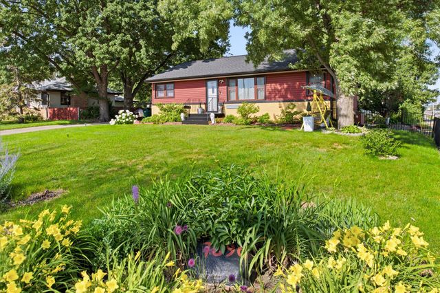 7696 VAN BUREN Street NE, Fridley, MN 55432