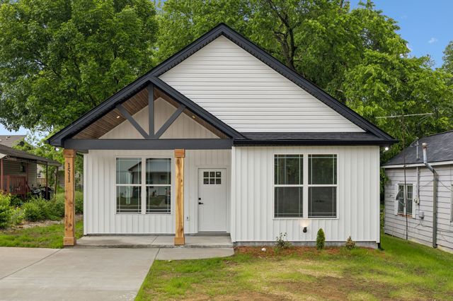 1511 Cheatham St, Springfield, TN 37172