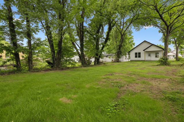 1511 Cheatham St, Springfield, TN 37172