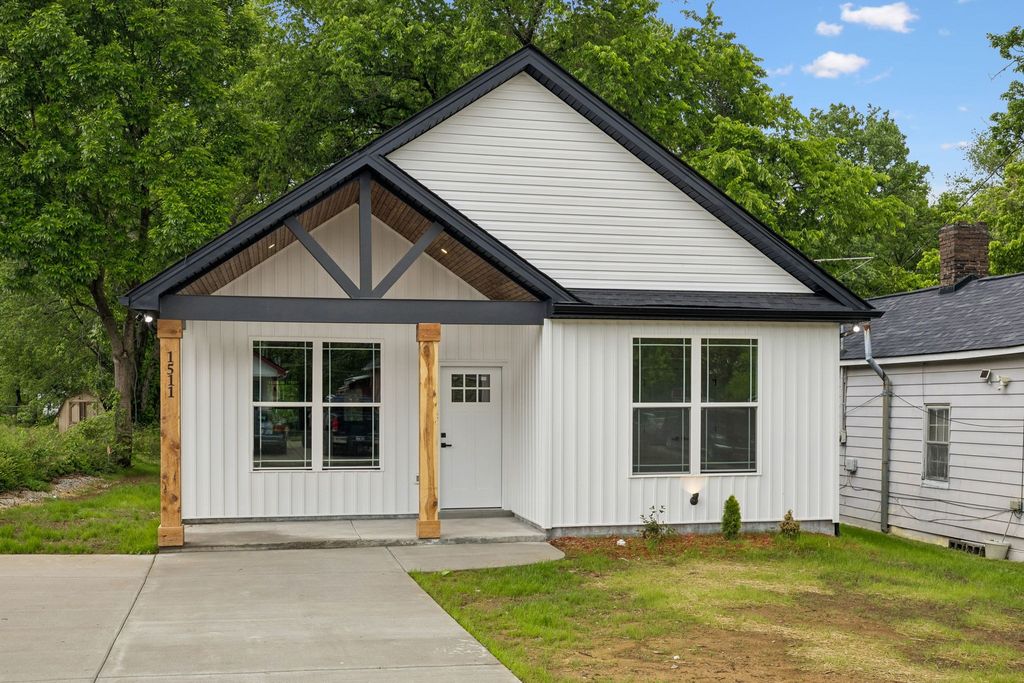 1511 Cheatham St, Springfield, TN 37172