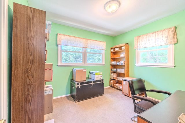 804 E English Ct, Derby, KS 67037