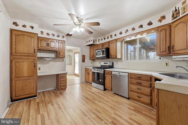 152 FOX RD, Media, PA 19063