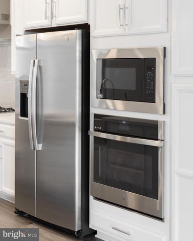 3754 MAYORS WAY, Fairfax, VA 22030