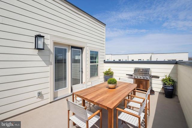 3754 MAYORS WAY, Fairfax, VA 22030