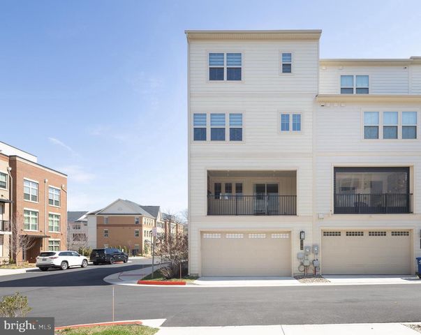 3754 MAYORS WAY, Fairfax, VA 22030