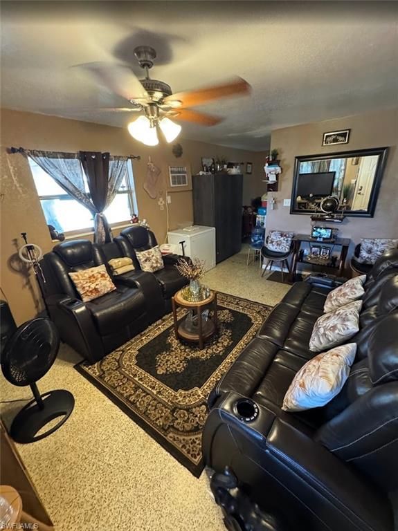 107 William ST, FORT MYERS, FL 33916 — photo 2