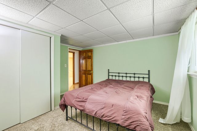 823 Greenwood Avenue, Carpentersville, IL 60110