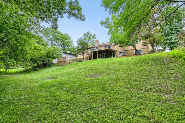 823 Greenwood Avenue, Carpentersville, IL 60110