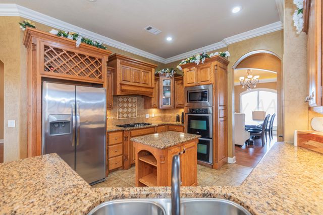 6417 BASSWOOD Lane, Amarillo, TX 79124