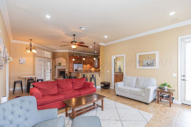 6417 BASSWOOD Lane, Amarillo, TX 79124