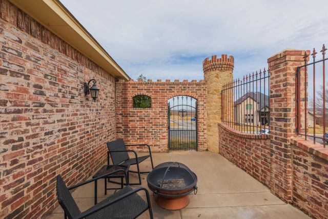 6417 BASSWOOD Lane, Amarillo, TX 79124