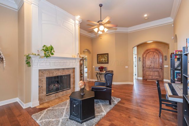 6417 BASSWOOD Lane, Amarillo, TX 79124