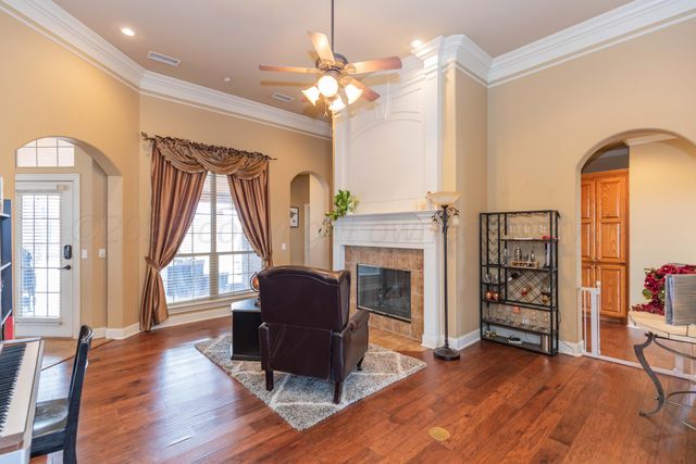 6417 BASSWOOD Lane, Amarillo, TX 79124