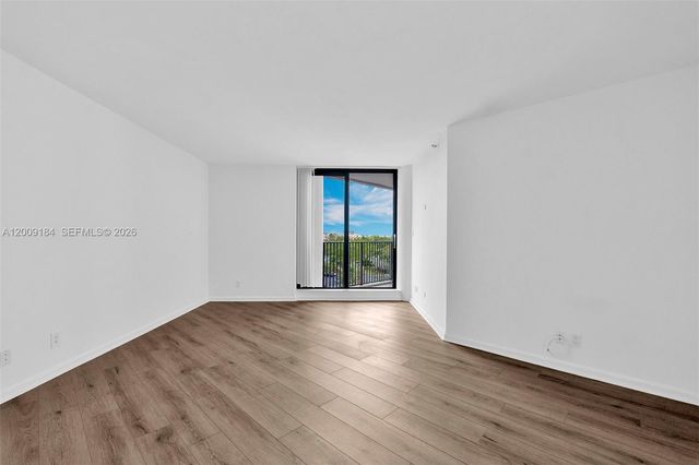 300 Three Islands Blvd 305, Hallandale Beach, FL 33009