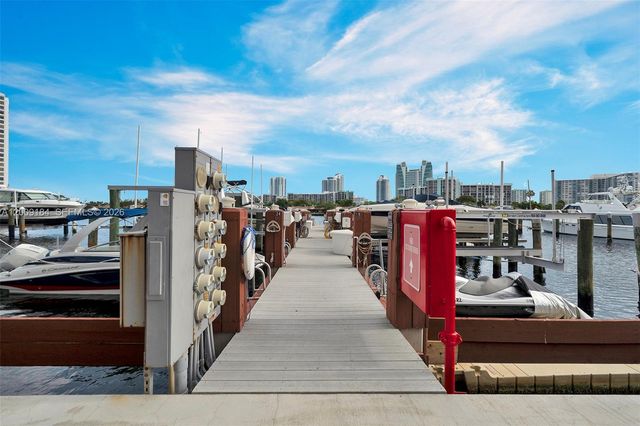 300 Three Islands Blvd 305, Hallandale Beach, FL 33009