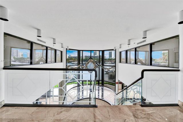 300 Three Islands Blvd 305, Hallandale Beach, FL 33009