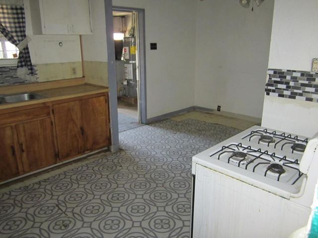 1647 N Gilchrist Avenue, Stockton, CA 95205